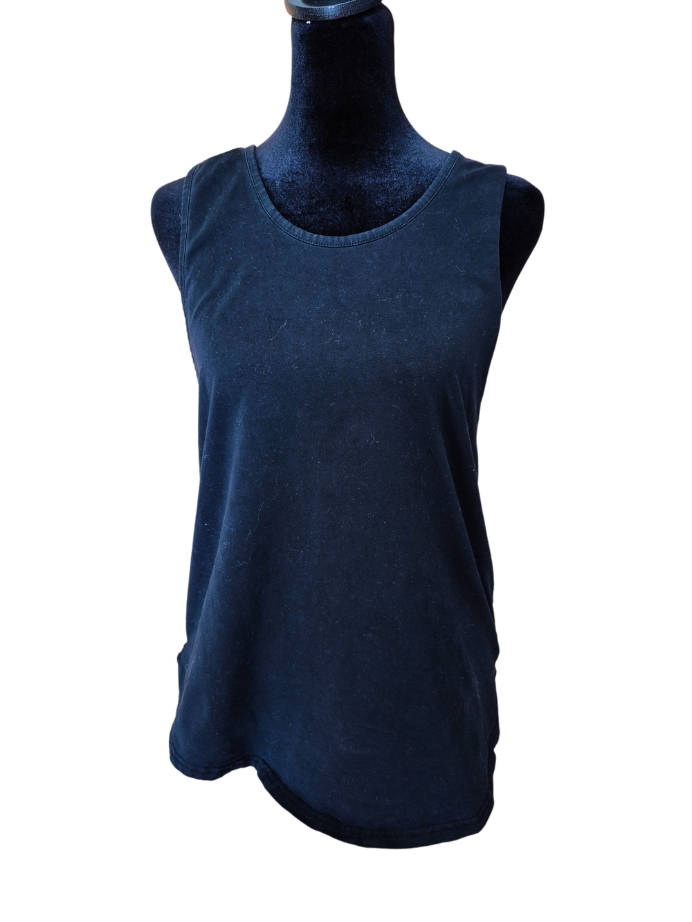 Black Sleeveless Tunic Tank Top Medium Rounded Hem Layering Basic Casual Top
